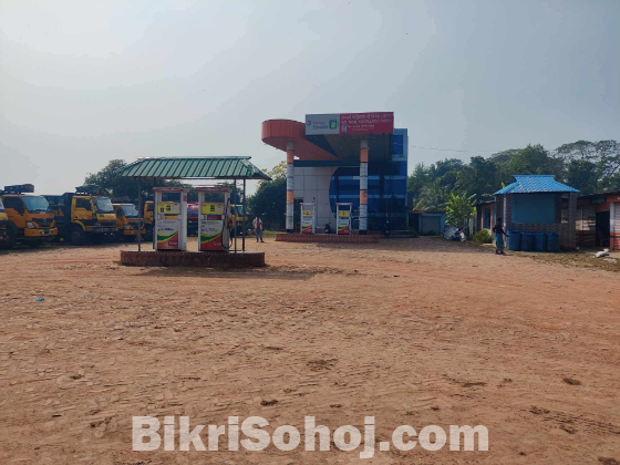Petrol pump